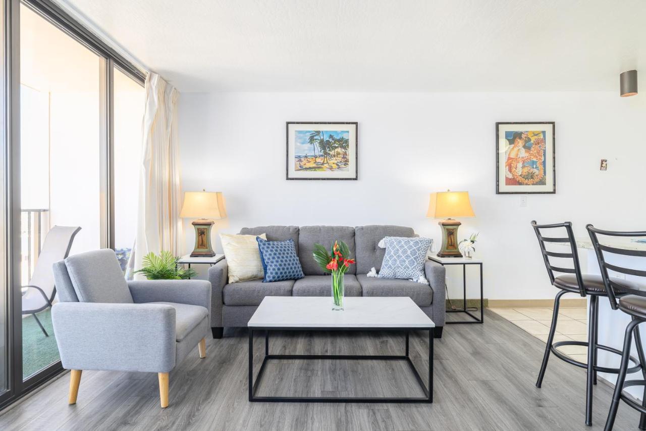 Waikiki Escapade Mountain Views Condo, Steps To Beach With Parking Perk Honolulu Buitenkant foto