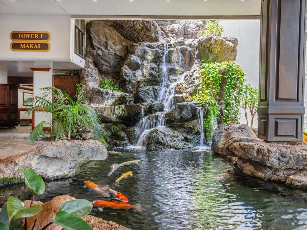 Waikiki Escapade Mountain Views Condo, Steps To Beach With Parking Perk Honolulu Buitenkant foto