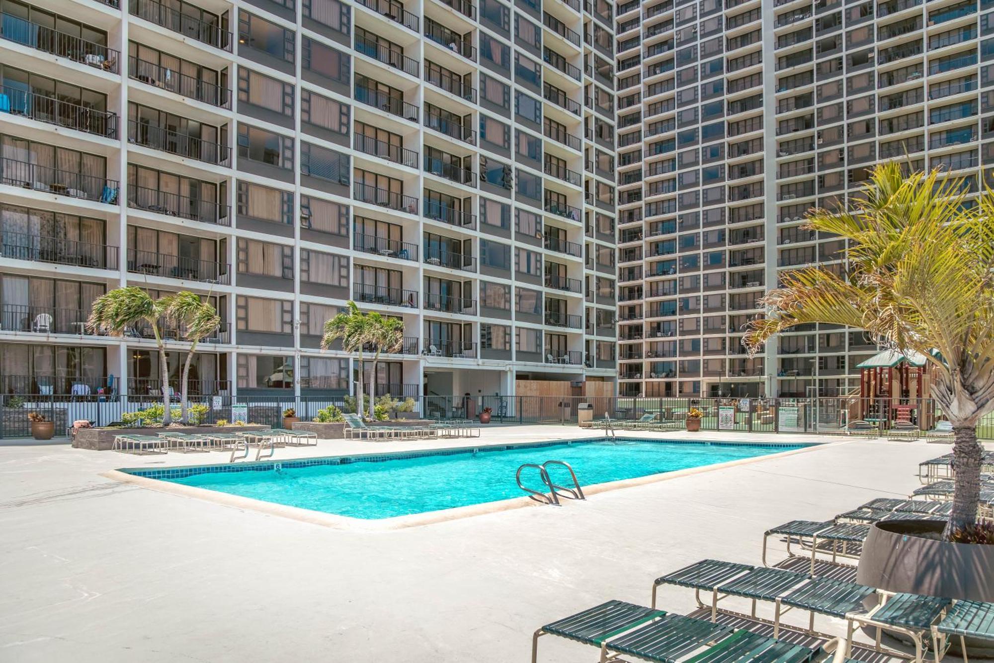 Waikiki Escapade Mountain Views Condo, Steps To Beach With Parking Perk Honolulu Buitenkant foto