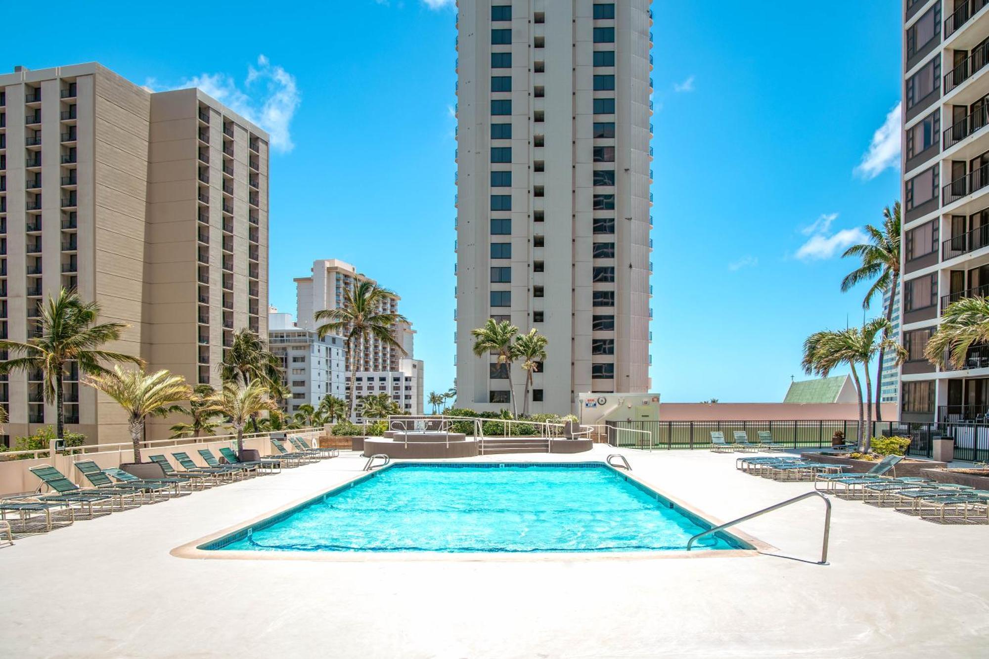 Waikiki Escapade Mountain Views Condo, Steps To Beach With Parking Perk Honolulu Buitenkant foto