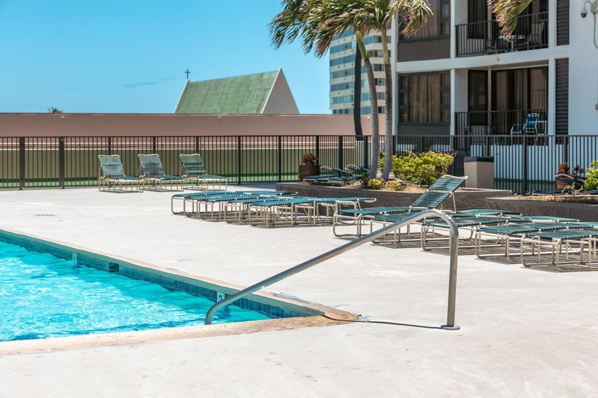 Waikiki Escapade Mountain Views Condo, Steps To Beach With Parking Perk Honolulu Buitenkant foto